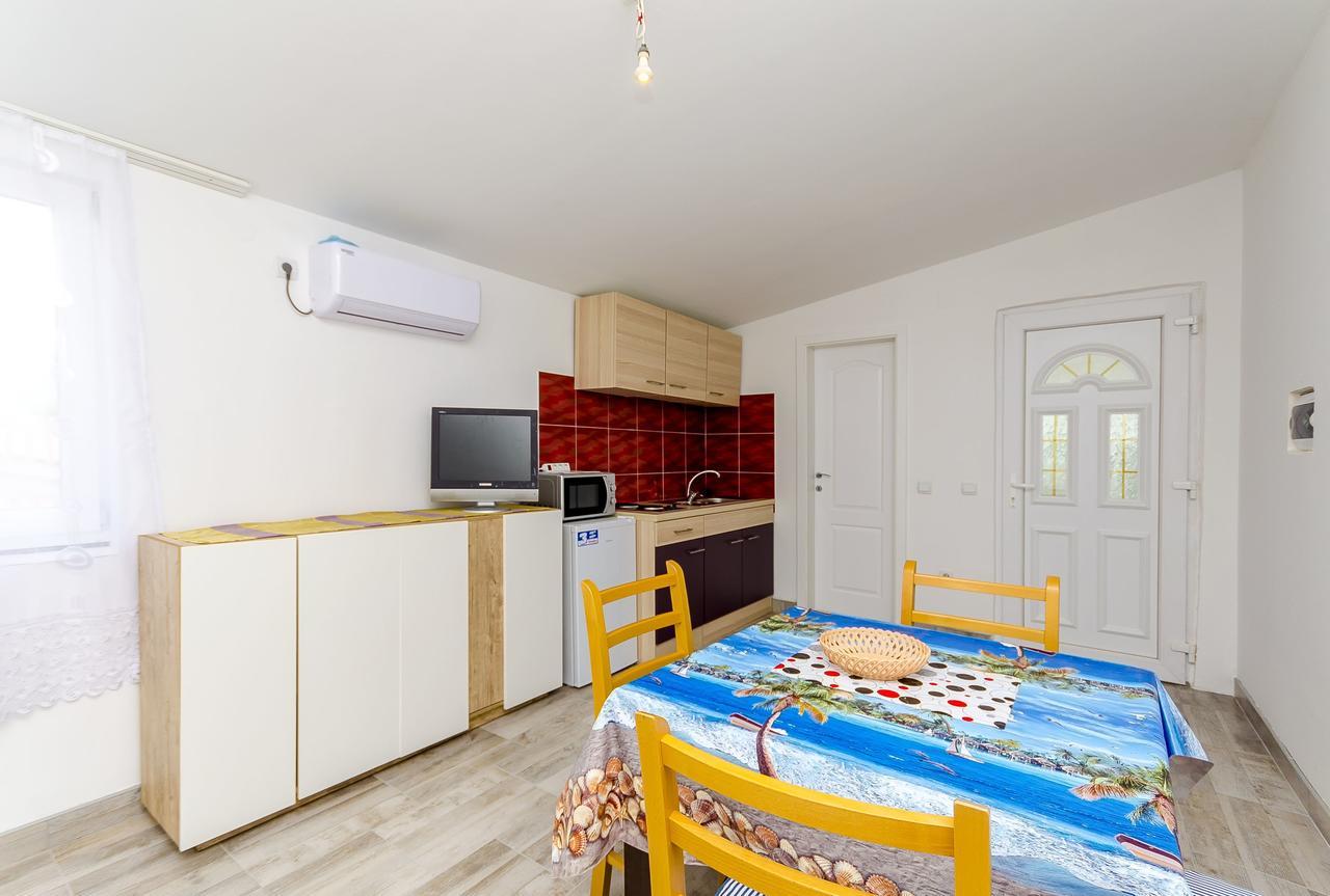 Donji Okrug  Apartments Mirko I Anda מראה חיצוני תמונה